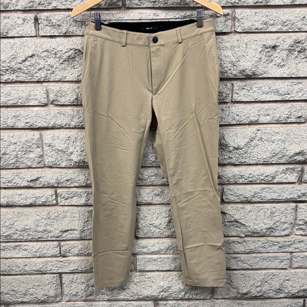 Men's Slim Chino Pants in Tan - Classic Everyday Style